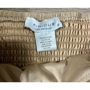 Kirious Los Angeles stylish smocked crop top- size small!